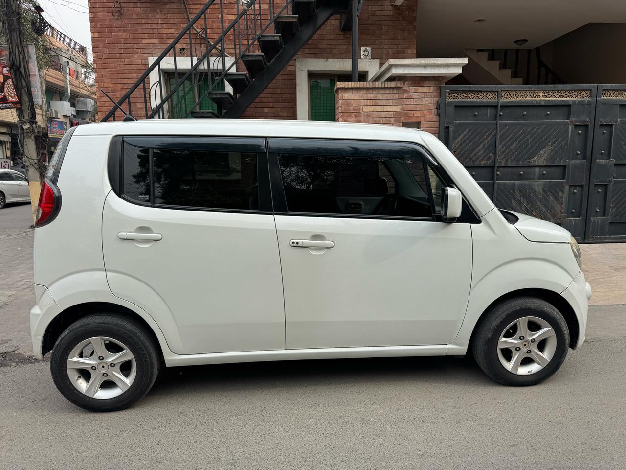 Nissan moco 2015/19