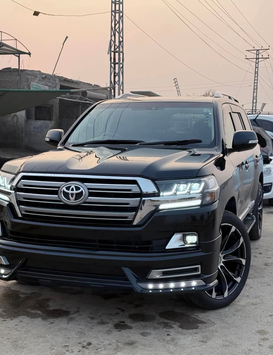Toyota Land cruiser AXG 2013