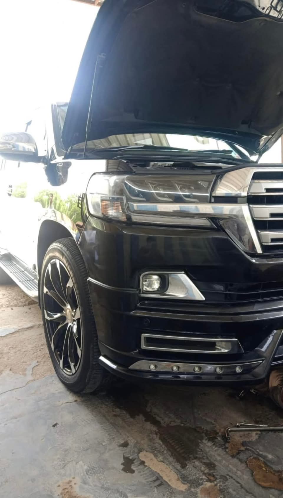 Toyota Land cruiser AXG 2013
