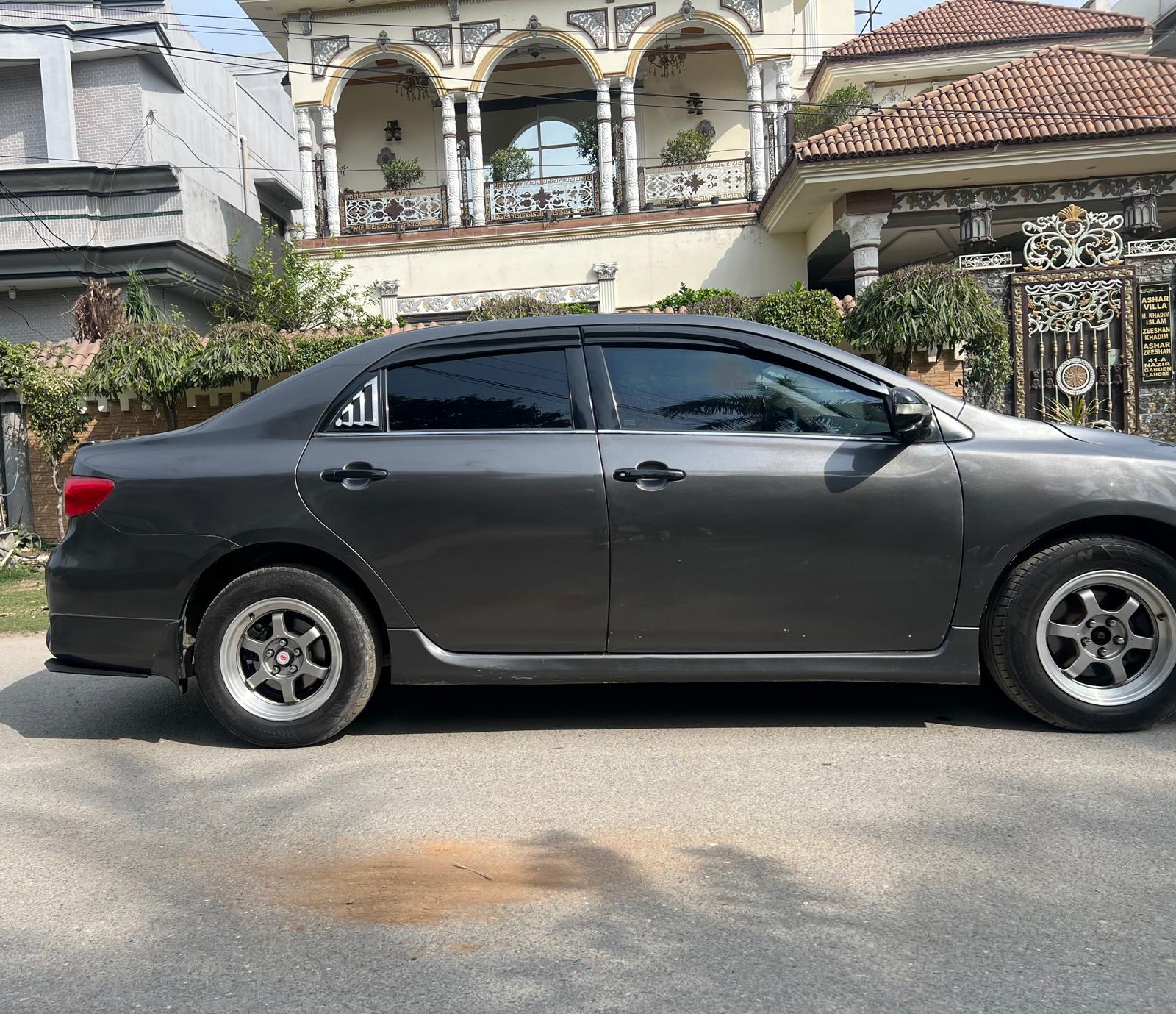 Toyota Altis 1.8 2011