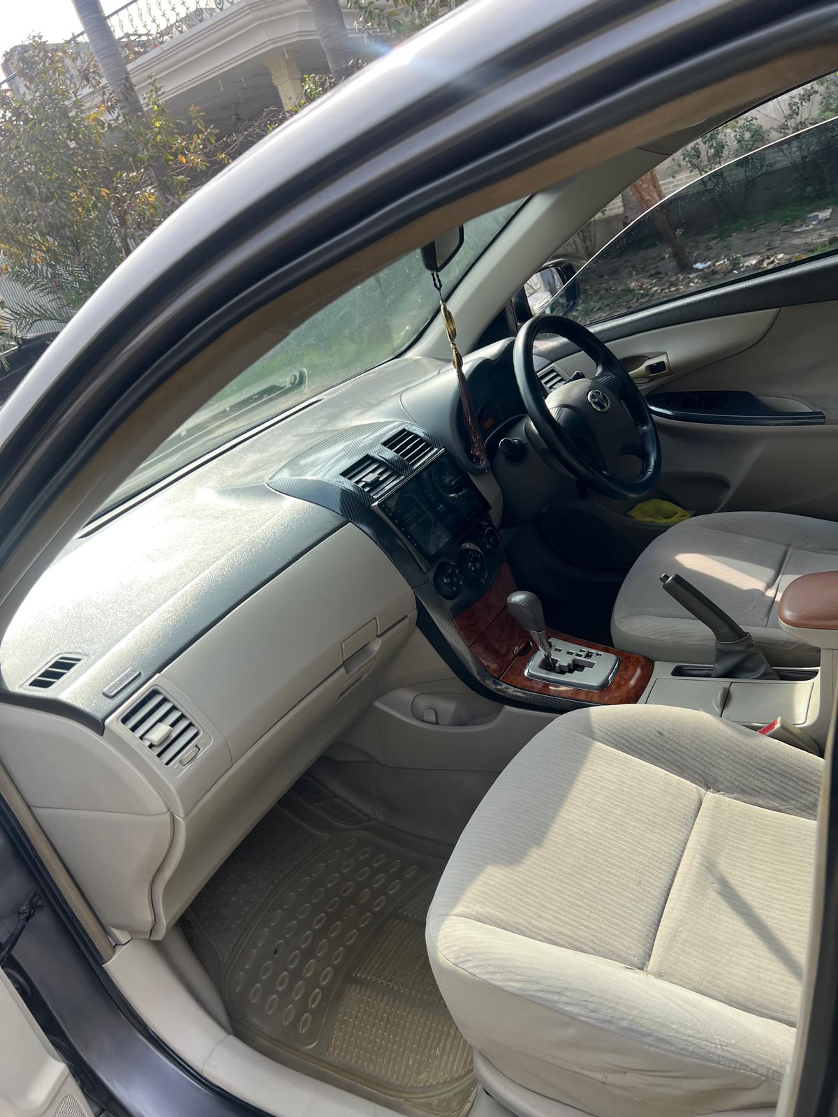 Toyota Altis 1.8 2011