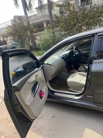 Toyota Altis 1.8 2011