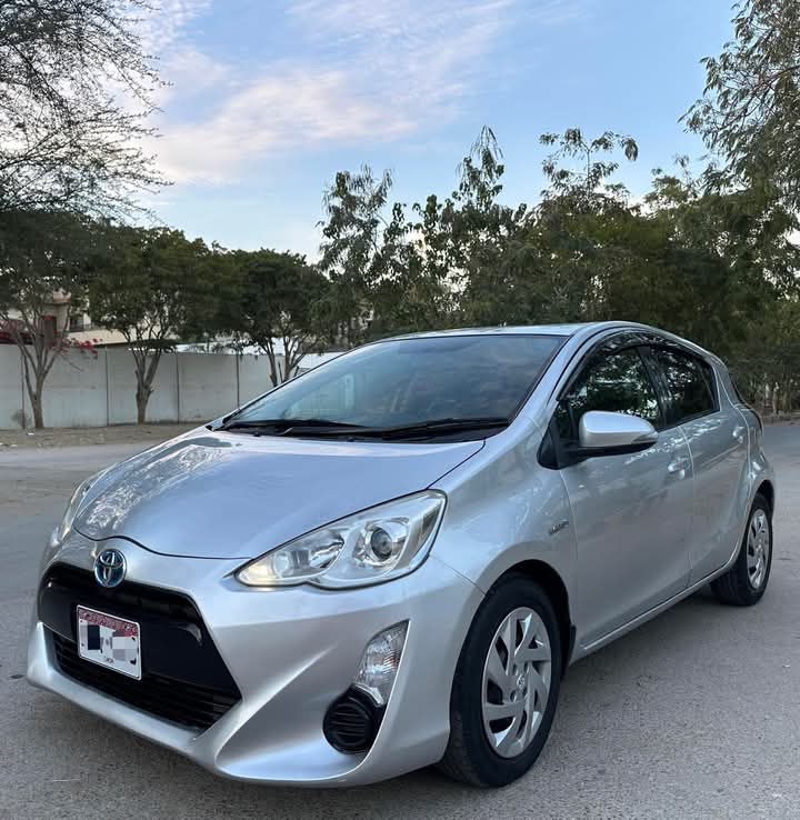 TOYOTA AQUA S 2015/19