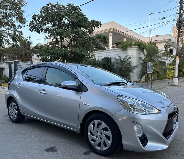 TOYOTA AQUA S 2015/19