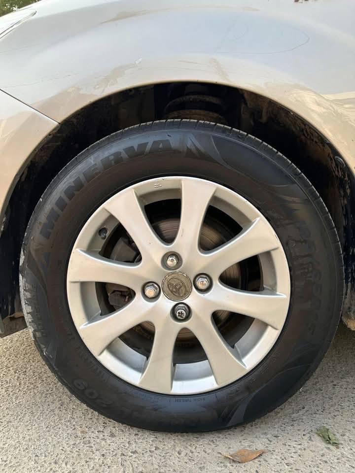 TOYOTA COROLLA AXIO G HYBRID 2015/18