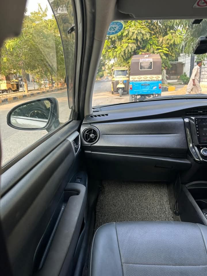 TOYOTA COROLLA AXIO G HYBRID 2015/18