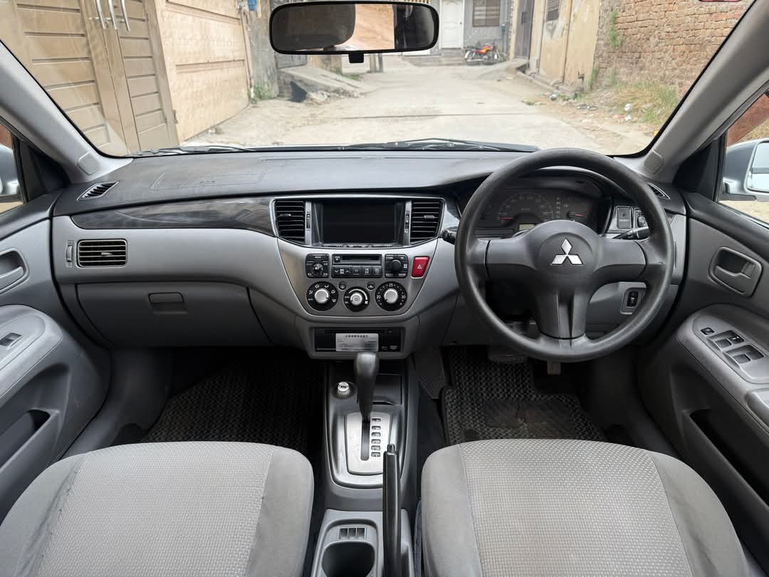 MITSUBISHI LANCER 1.5 2007