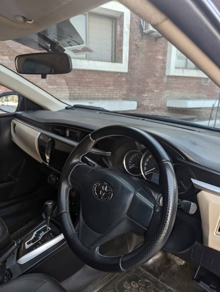 Toyota corolla altis(1.6 auto)2016