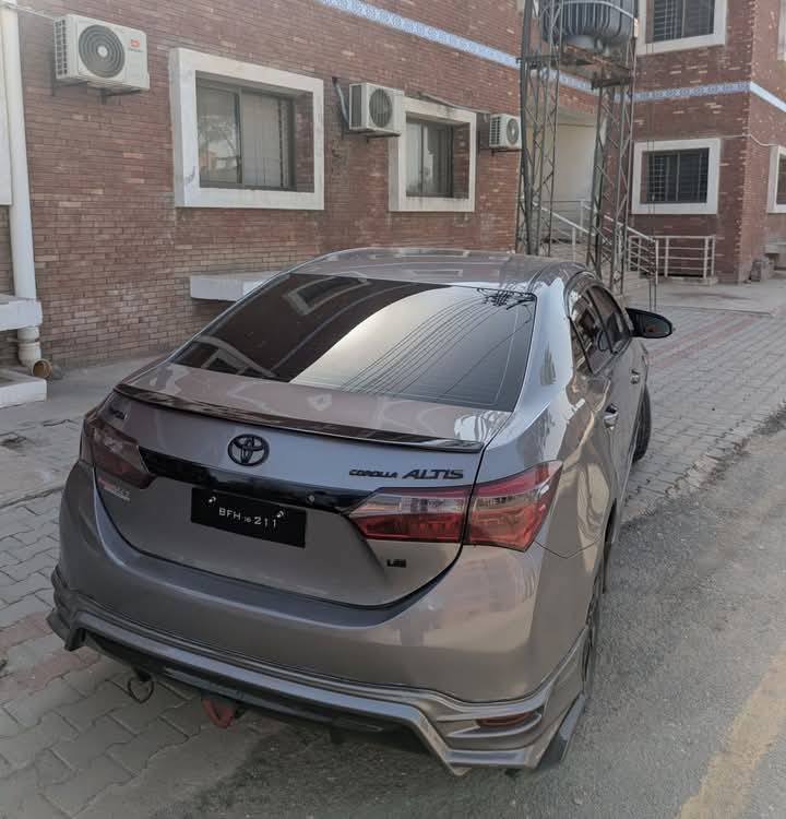 Toyota corolla altis(1.6 auto)2016