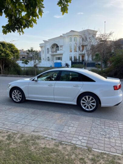 AUDI A6 TFSI(2015)