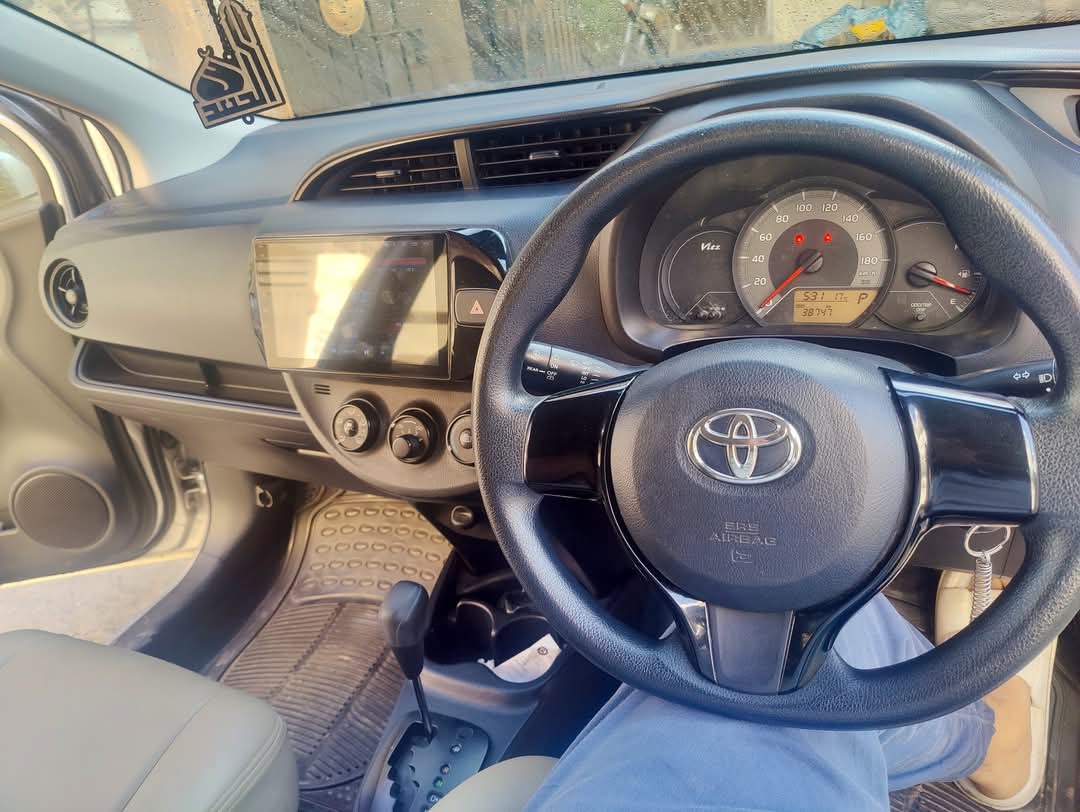 TOYOTA VITZ(2017)