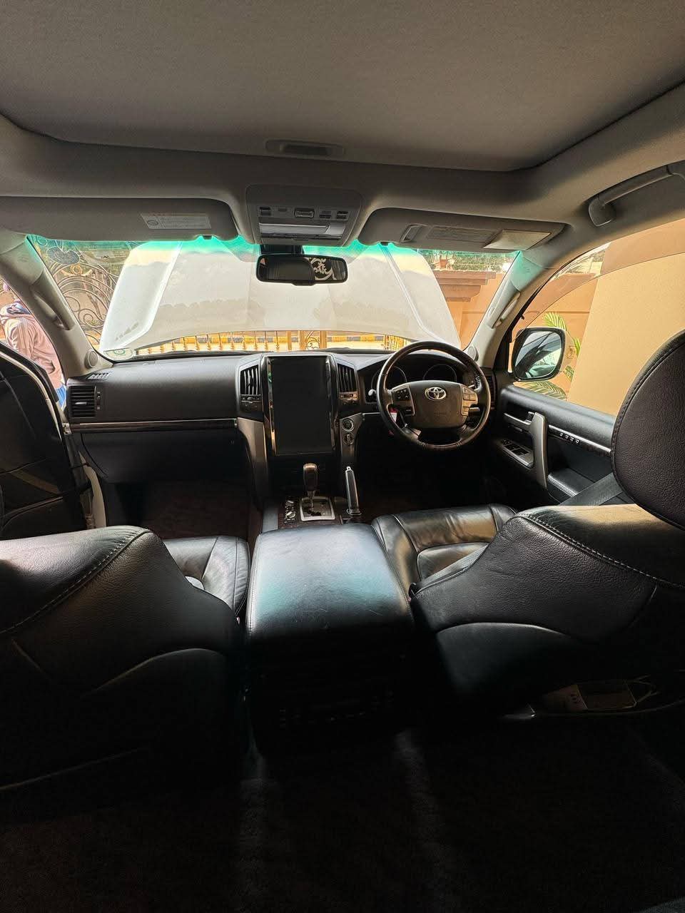 Toyota Land Cruiser ZX(2010)