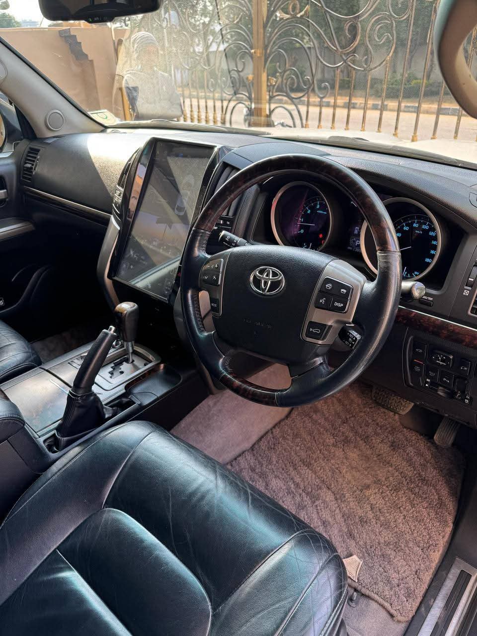 Toyota Land Cruiser ZX(2010)