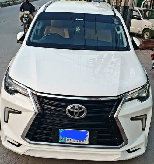 TOYOTA FORTUNER V 2.7(2019)