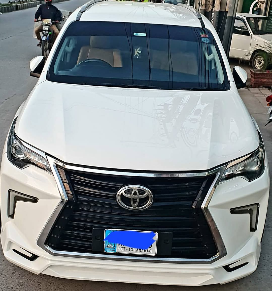 TOYOTA FORTUNER V 2.7(2019)