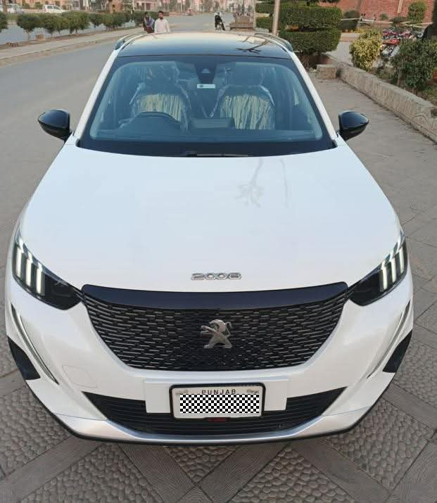 Peugeot 2008 Allure 2022 Model 1.2 Fwd