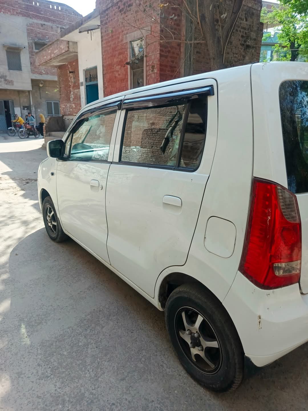 SUZUKI WAGON R VXL (2019)