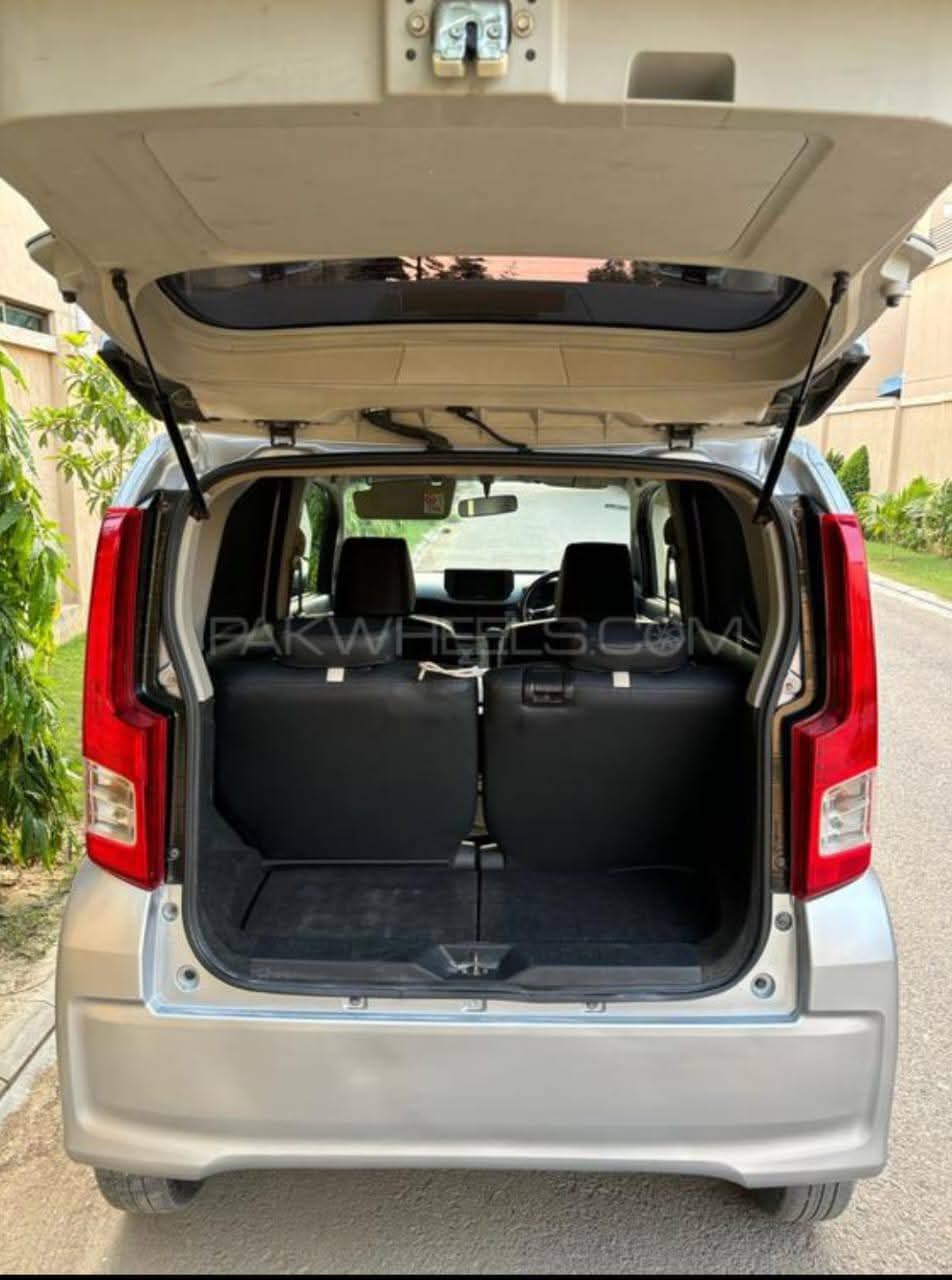 Daihatsu move X (2015)