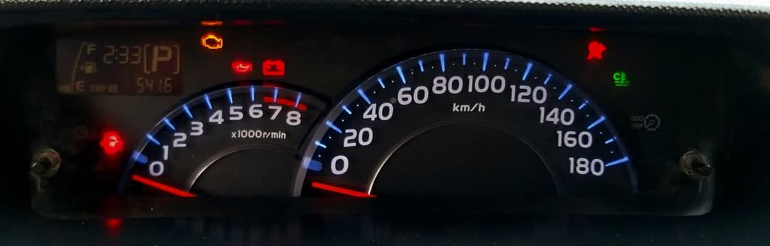 Toyota B B (Black Box)(2006)