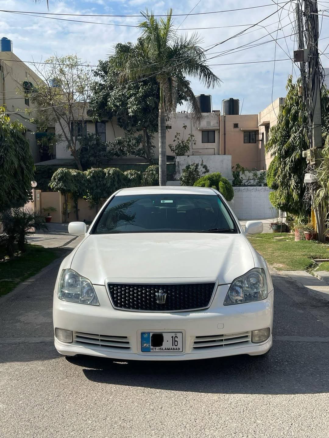 TOYOTA CROWN (2006)