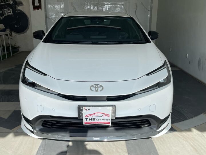 TOYOTA PRIUS (2023)
