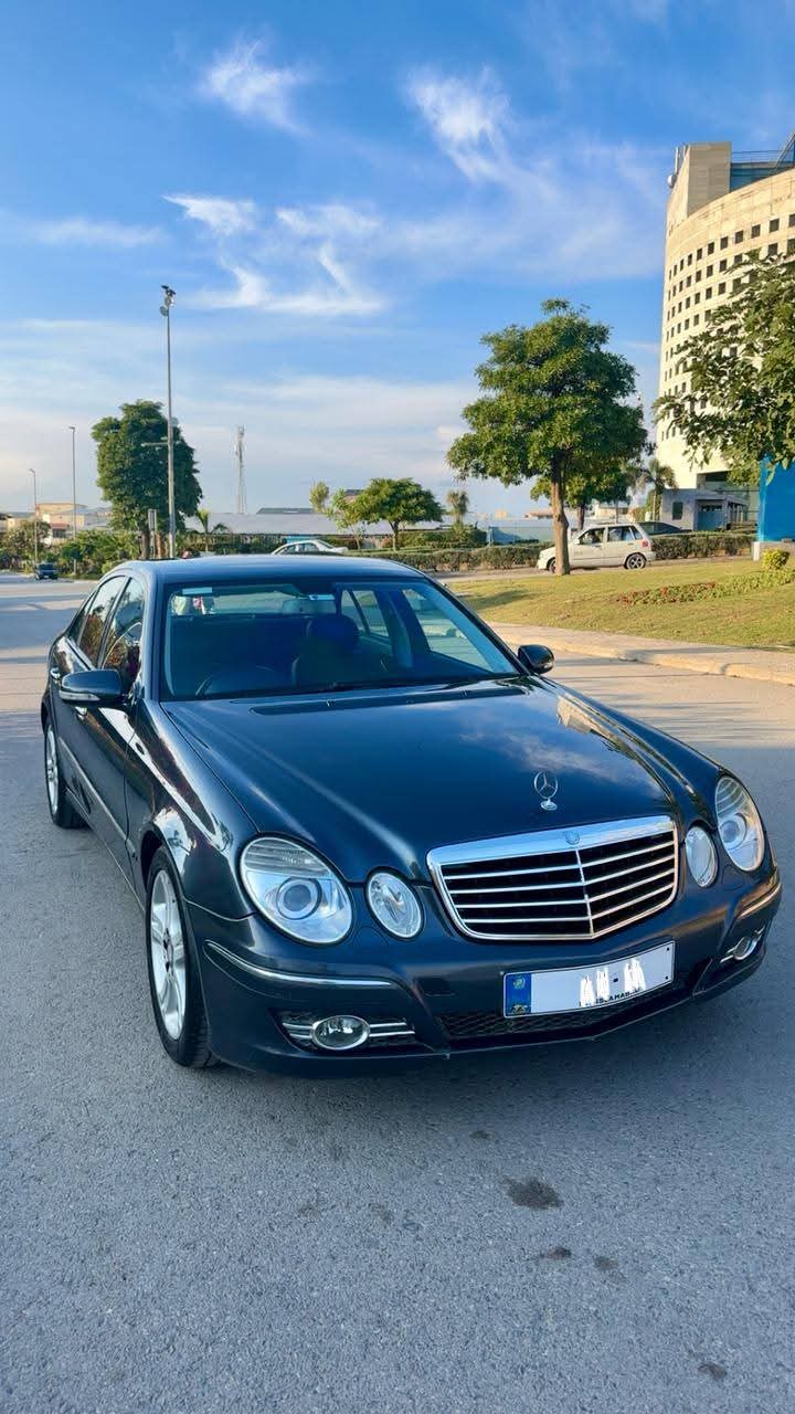 Mercedes Benz E Class (2008)