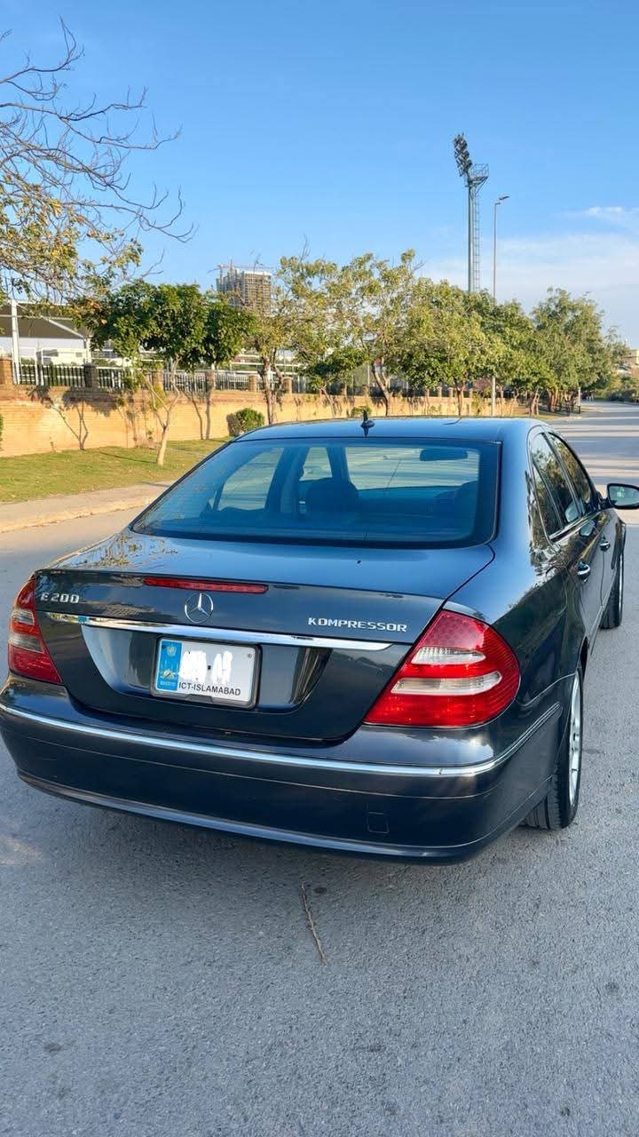 Mercedes Benz E Class (2008)