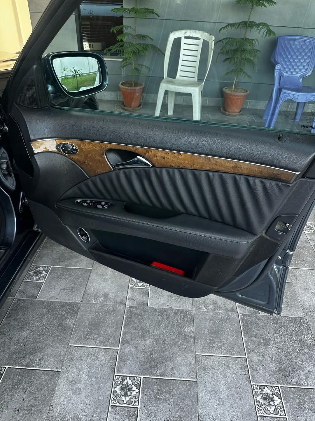 Mercedes Benz E Class (2008)