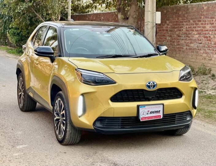 Toyota Yaris Cross E-Four(2021)