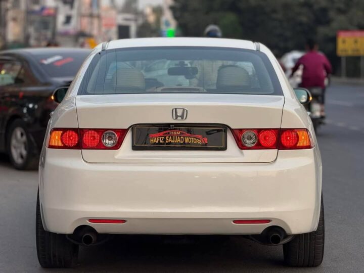 Honda accord cl9(2003)
