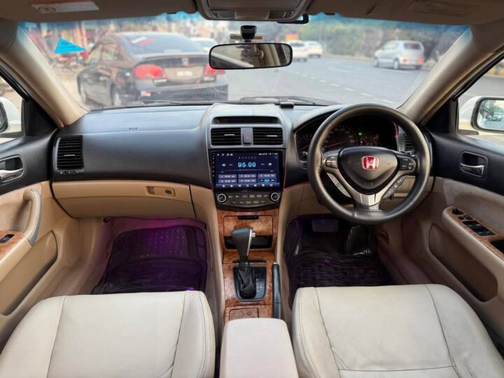 Honda accord cl9(2003)