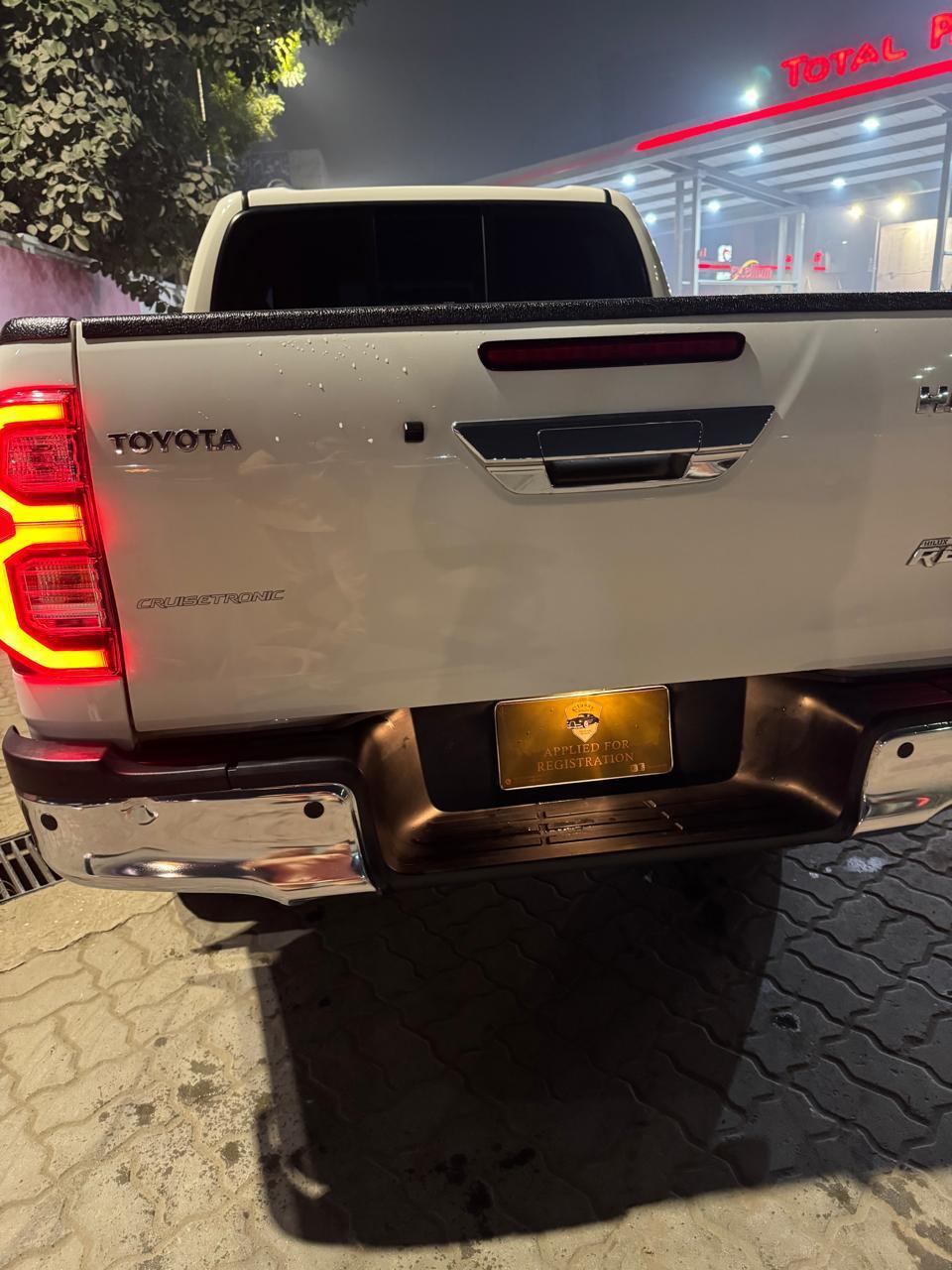 Toyota Hilux Revo V 2.8 D