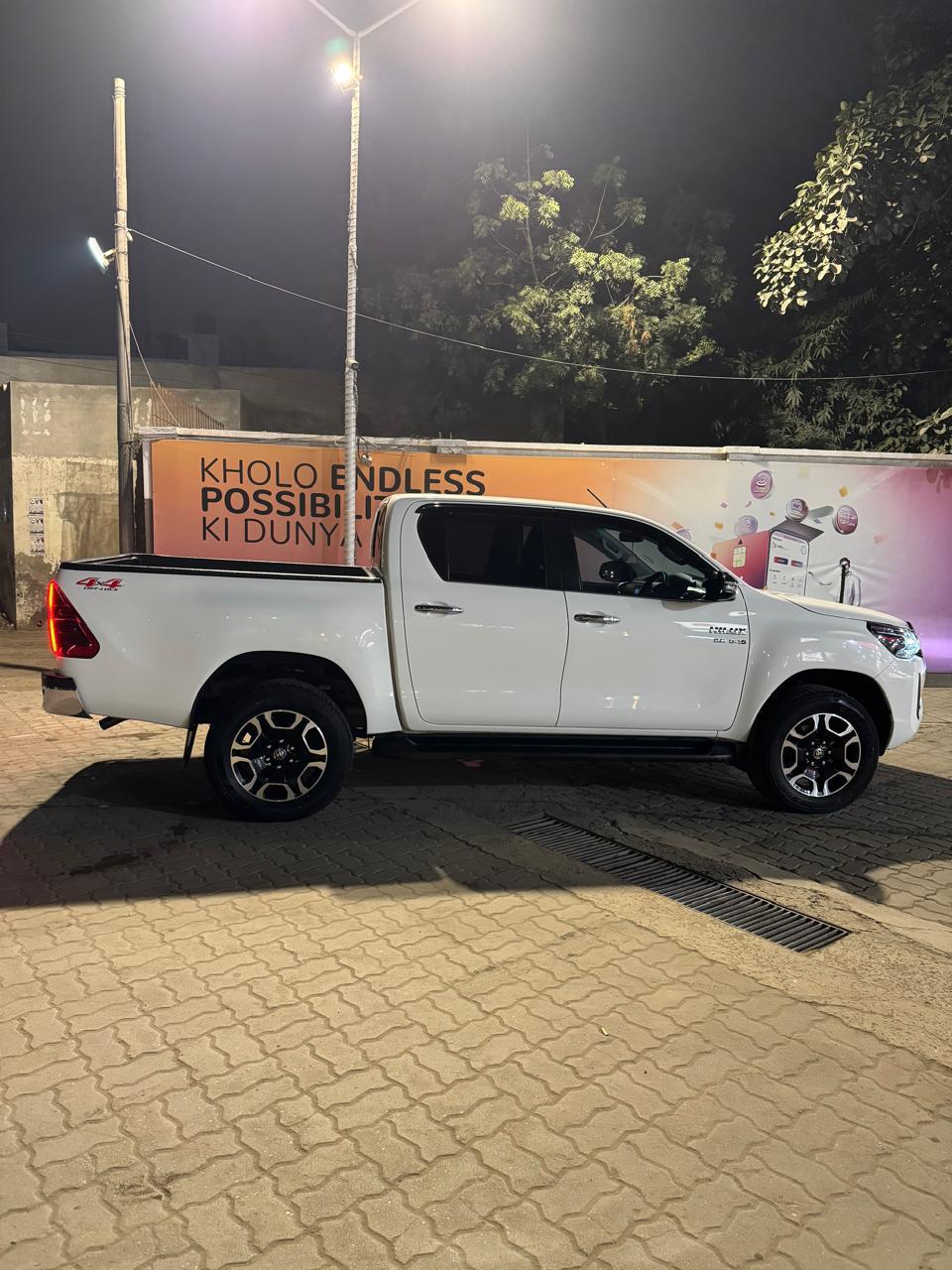 Toyota Hilux Revo V 2.8 D