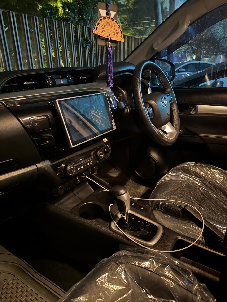 Toyota Hilux Revo V 2.8 D