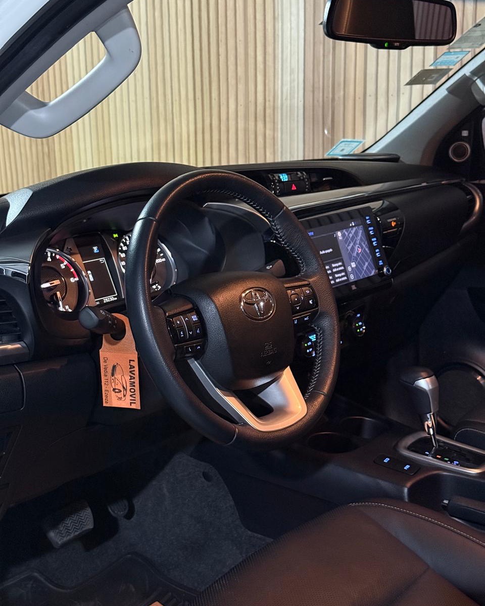 Toyota Hilux Revo V 2.8 D