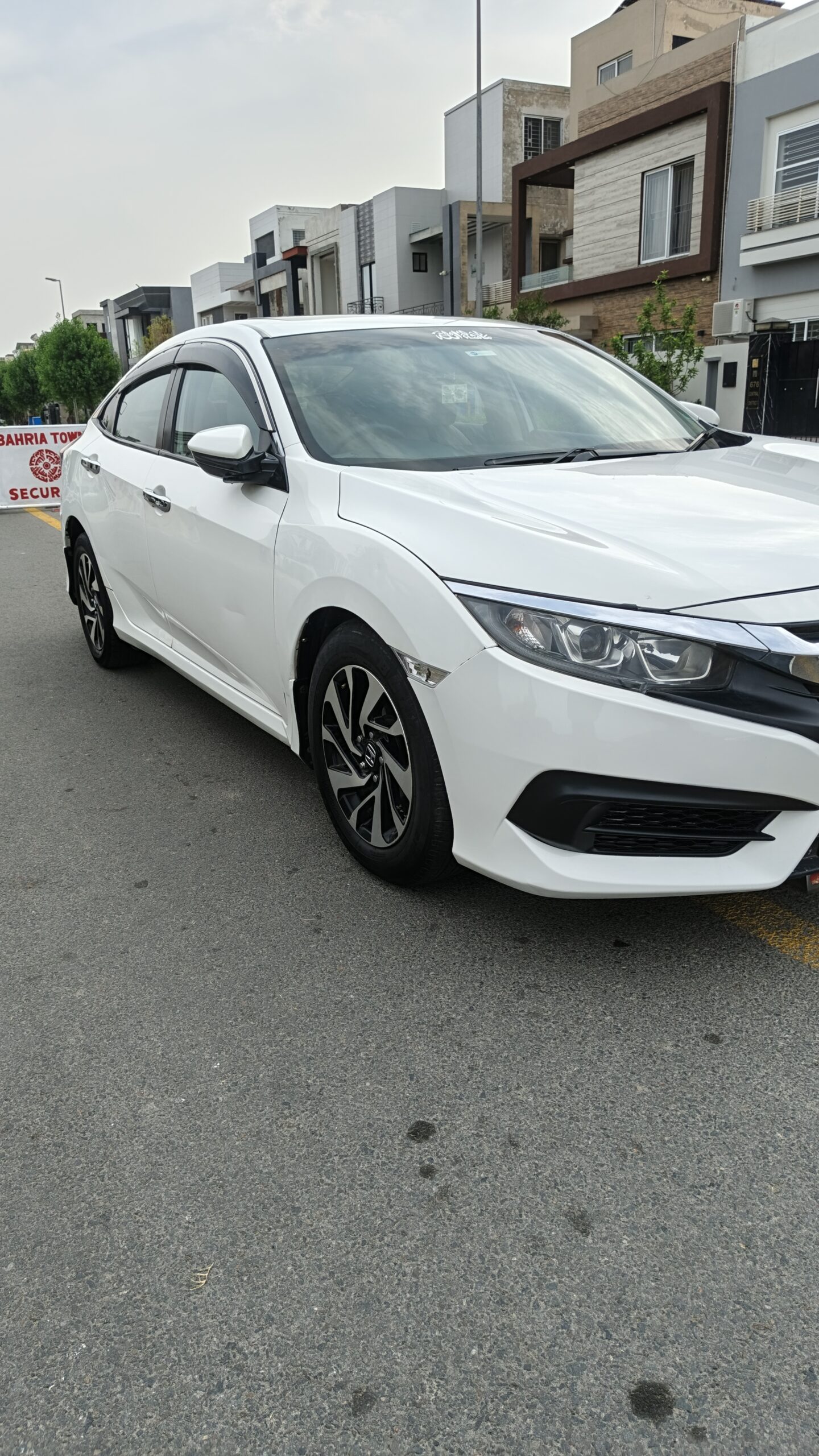 Honda Civic X 2017 UG