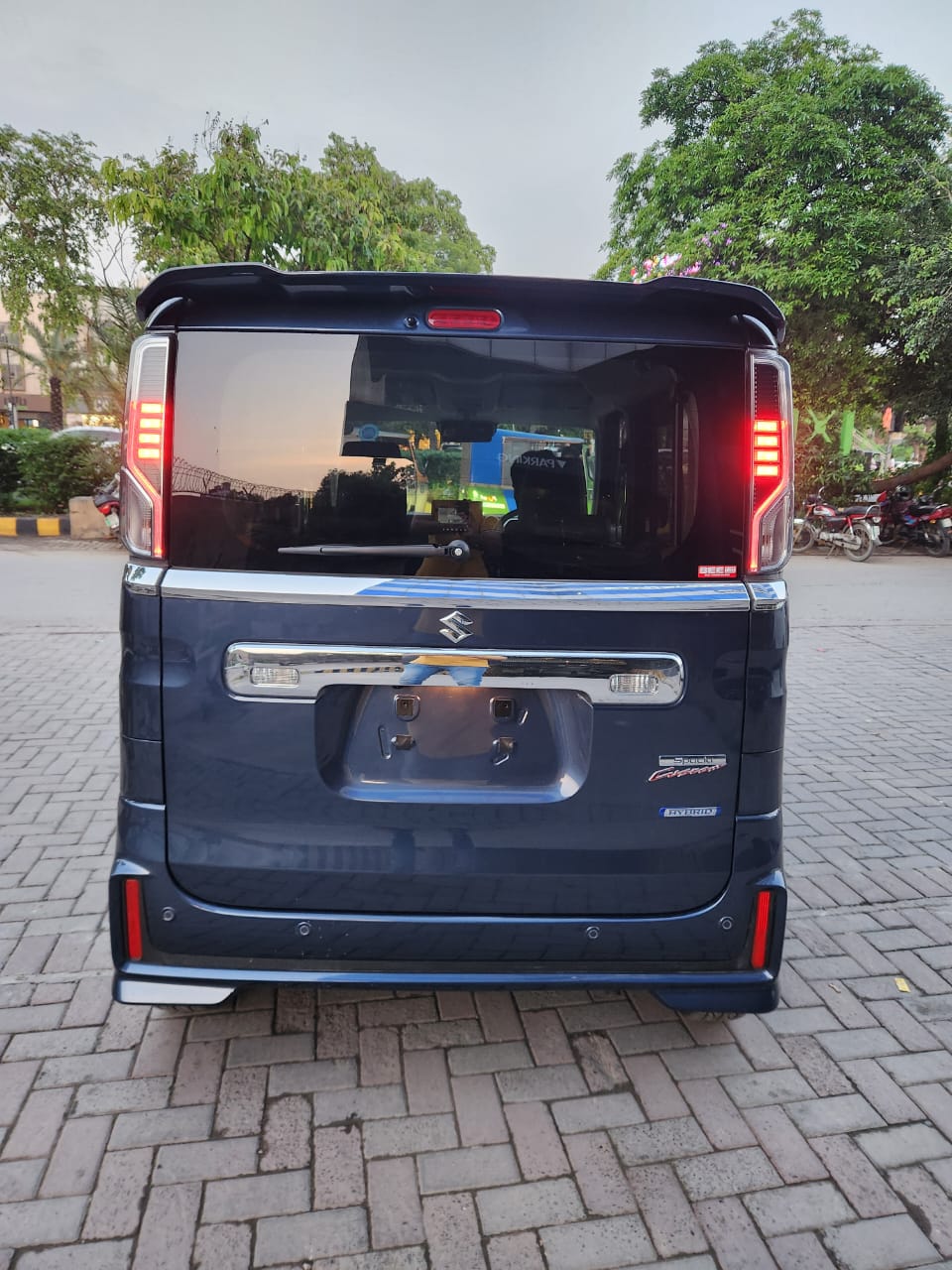 Suzuki Spacia Hybrid custom 2023/25