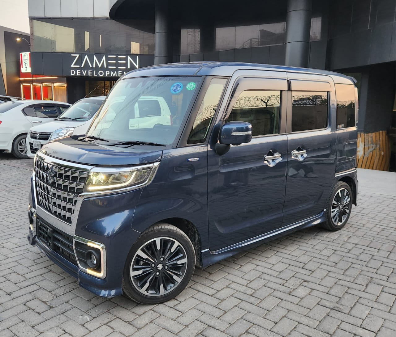 Suzuki Spacia Hybrid custom 2023/25