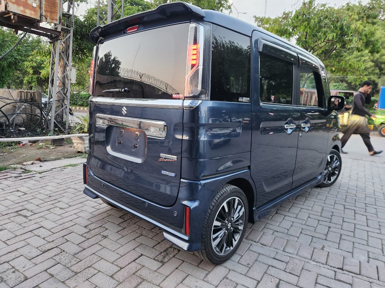 Suzuki Spacia Hybrid custom 2023/25